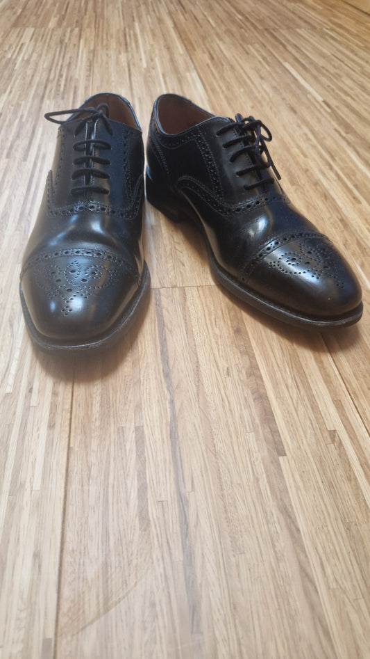 Preloved Loake Shoemaker Classic Lace Up Brogues Shoe Size 8.5